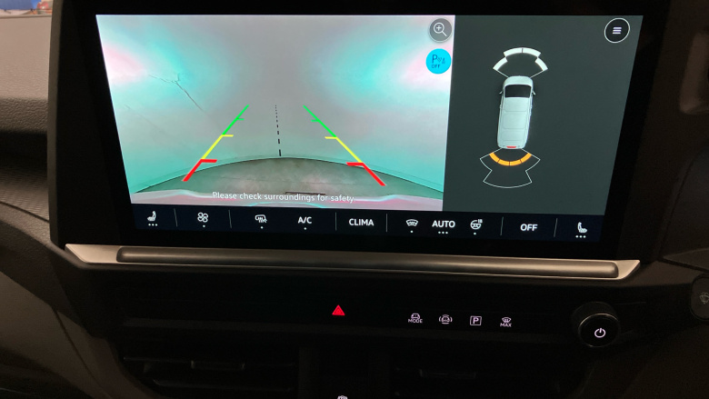 Volkswagen Transporter T32 Swb Electric 160kW 65kWh Commerce Pro Van Auto